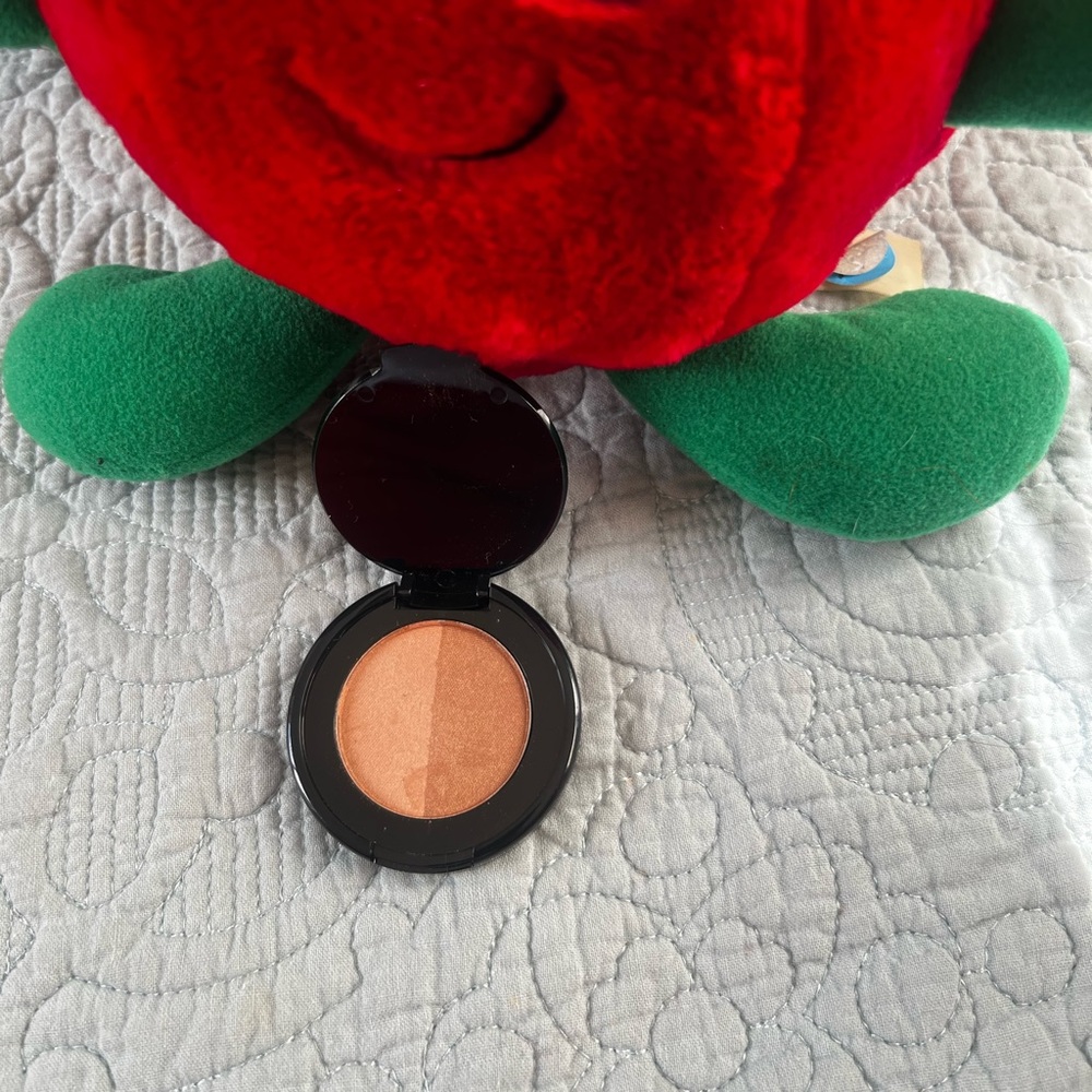 Too faced - Picture 3 of 4